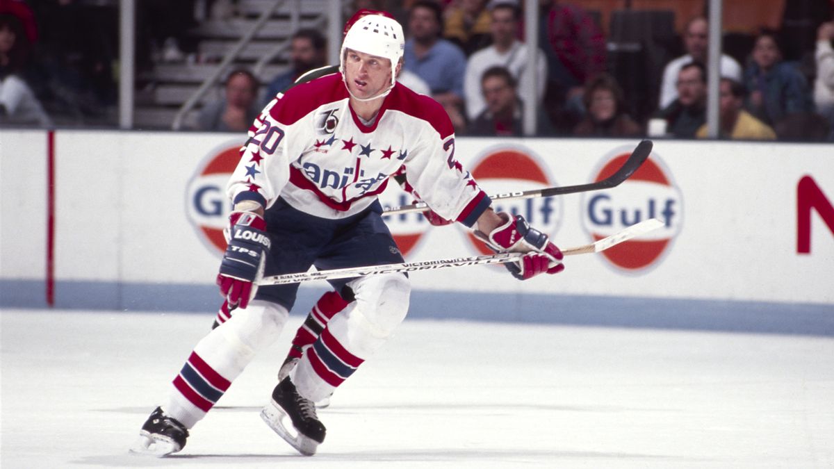 Házel dál než Železný. Vybral si ale hokej a utekl do NHL